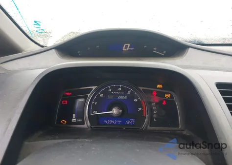 2006 Honda Civic Hybrid from USA, damaged, VIN JHMFA36266S019973